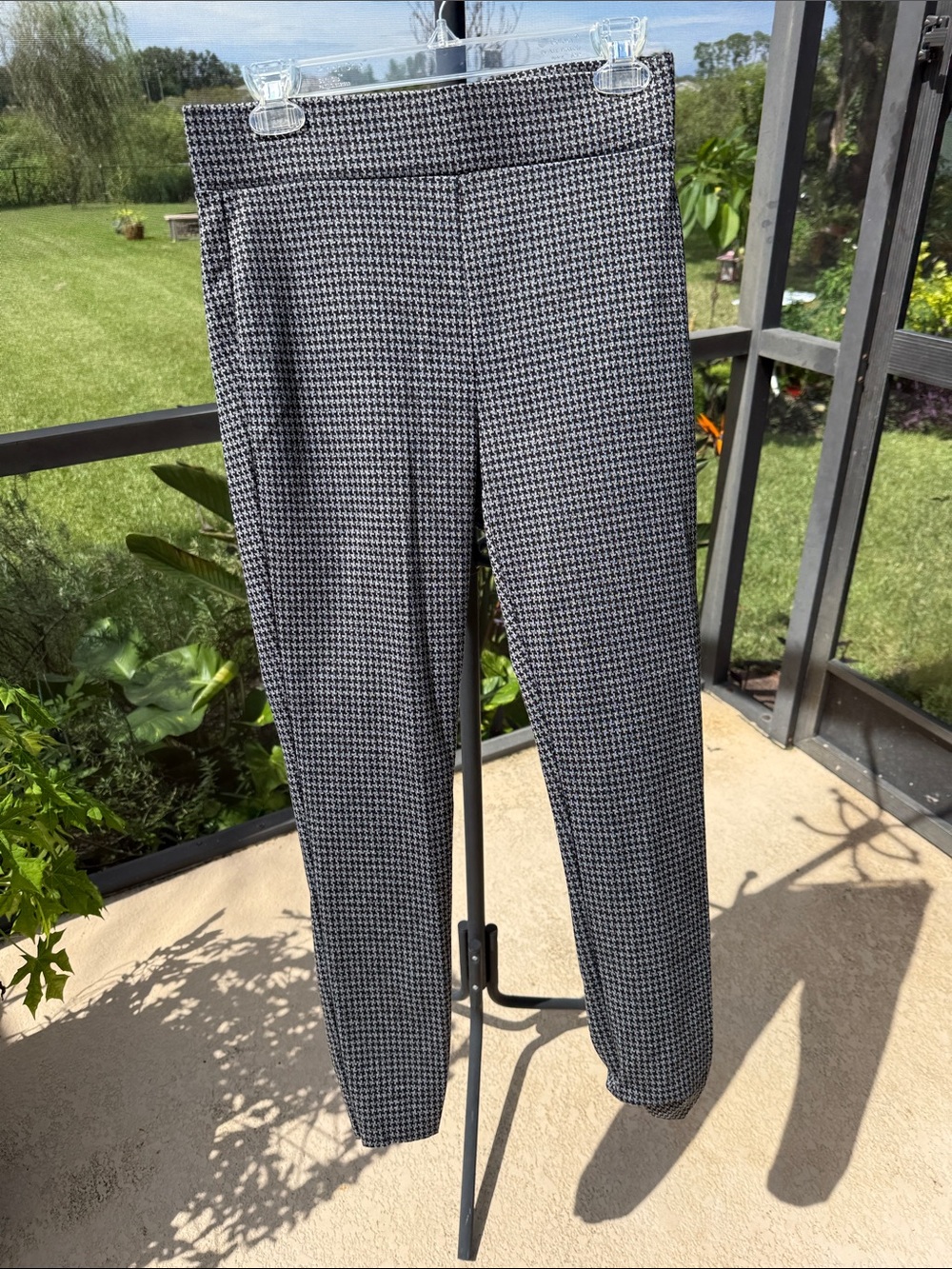 LOFT Black & gray Houndstooth Skinny Ponte Pants
